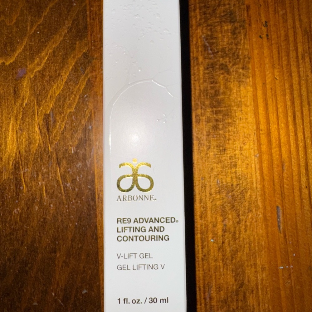 Arbonne RE9 Advanced V-Lift Gel-New